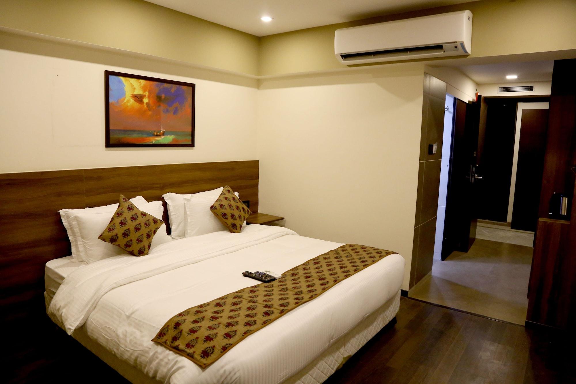 Hotel Mumbai House Andheri East, Mumbai Exterior photo