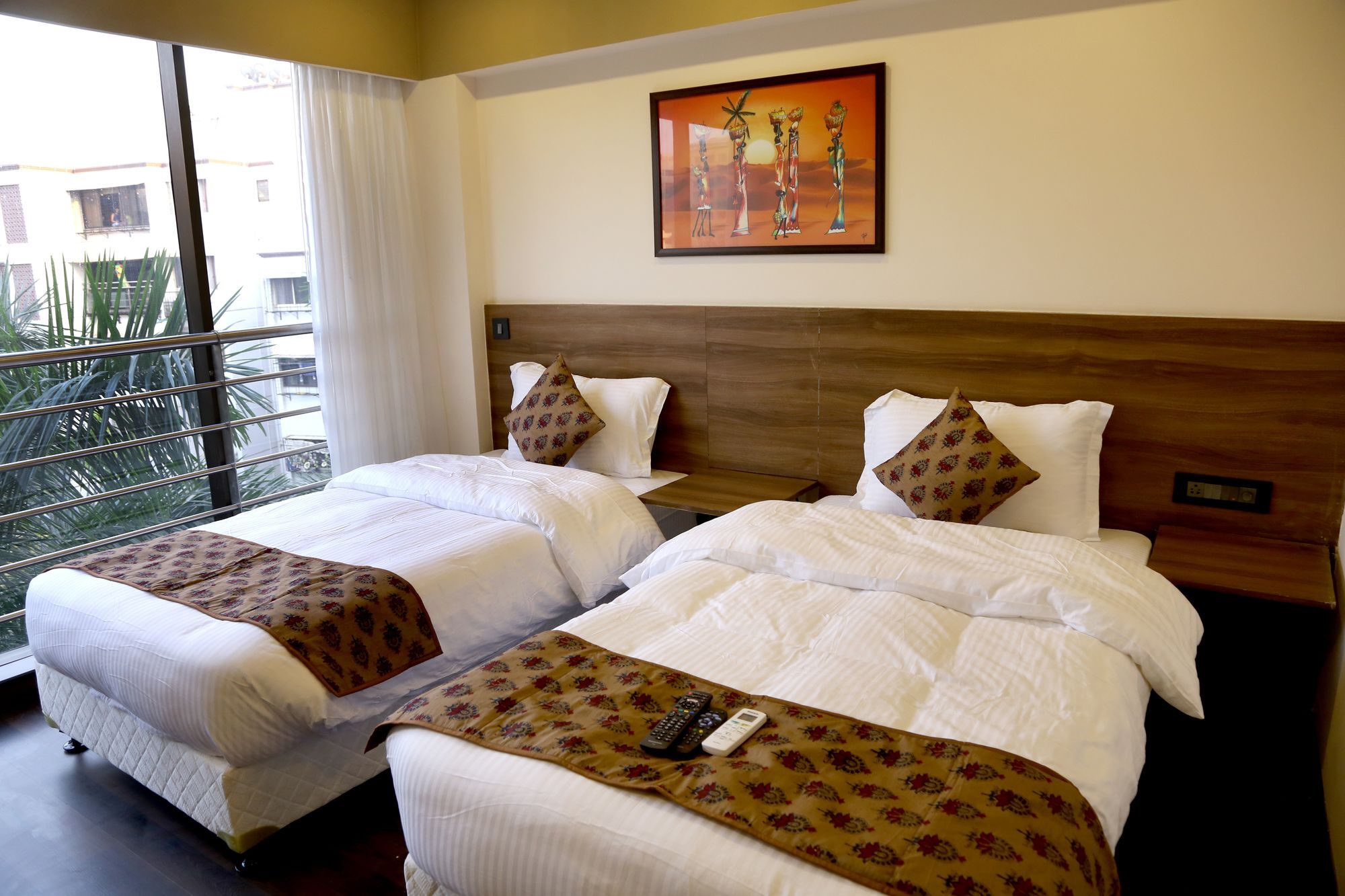 Hotel Mumbai House Andheri East, Mumbai Exterior photo